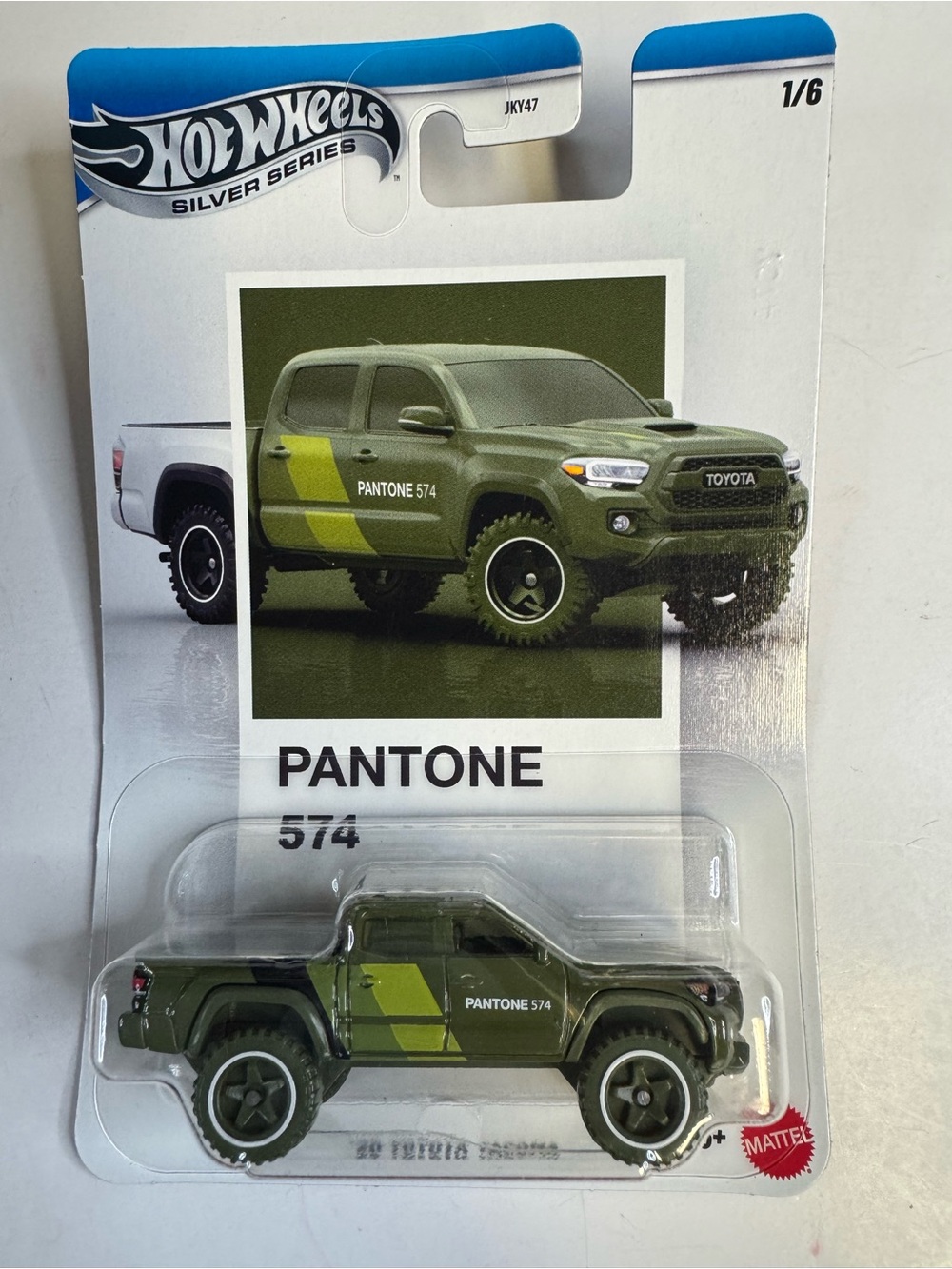 Hot Wheels Silver Series PANTONE 574 ‘20 TOYOTA TACOMA 1/6